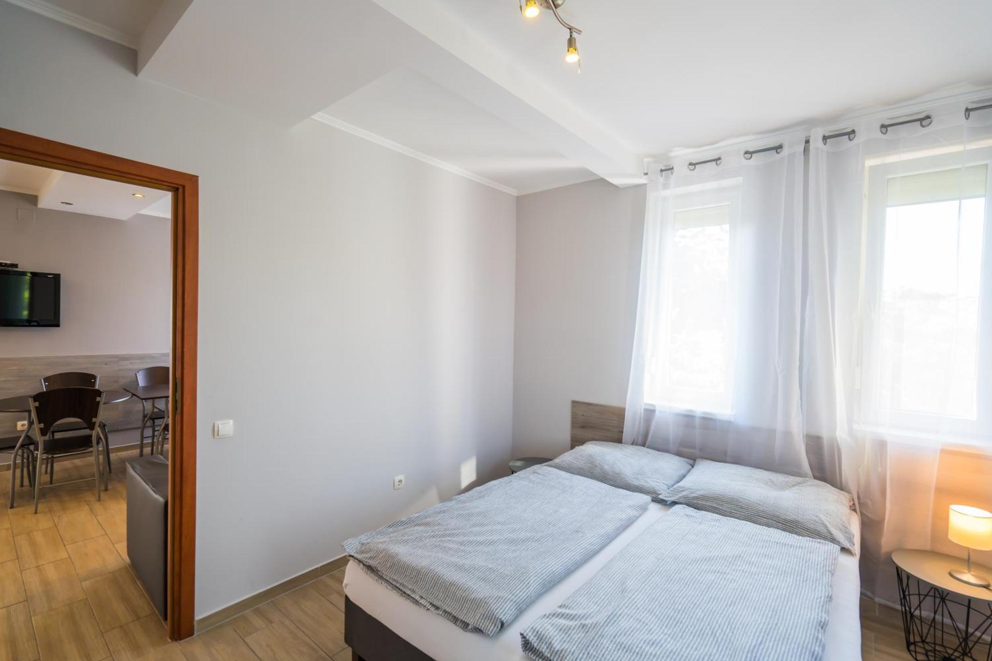 Riviera Apartmanhaz Siofok Luaran gambar