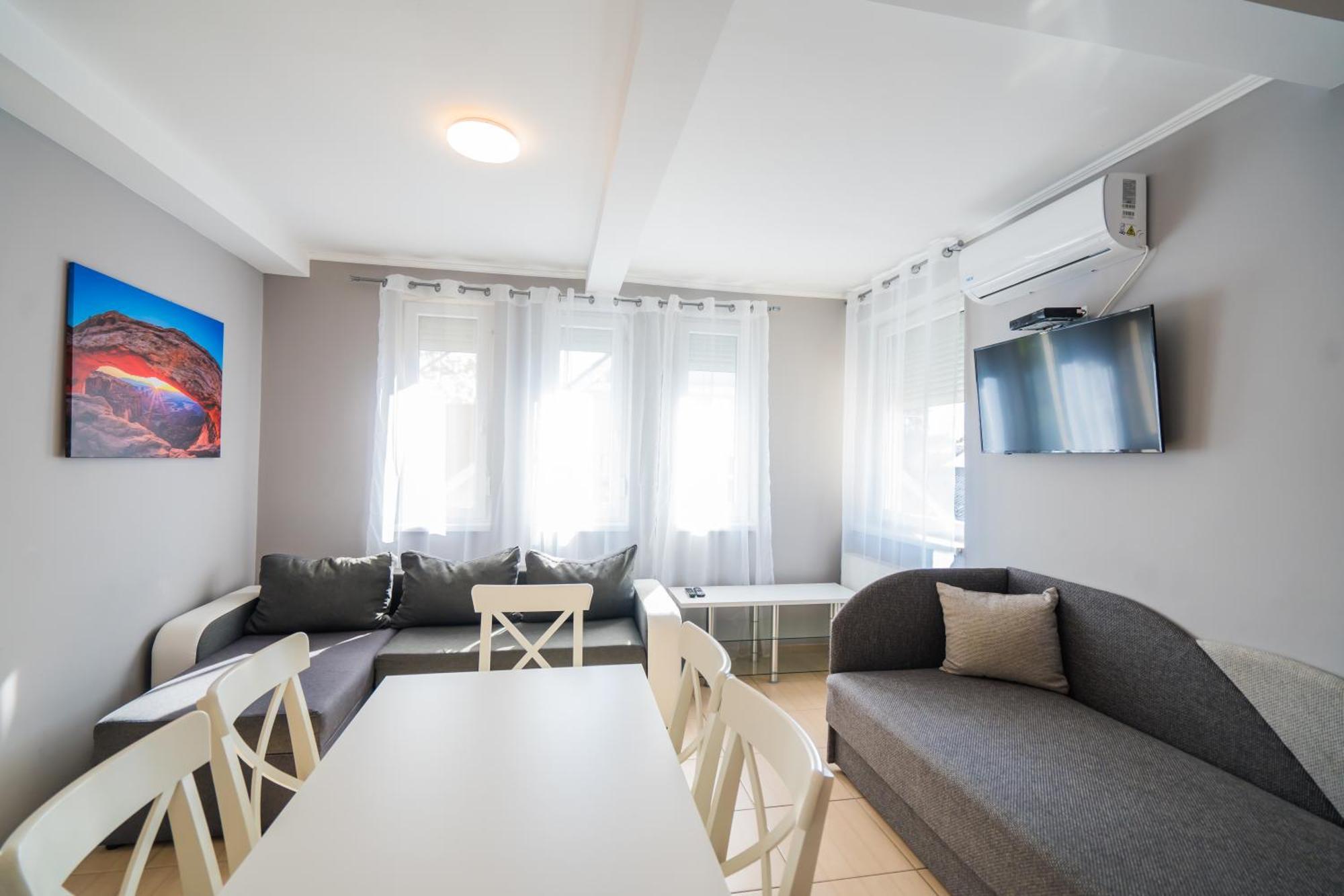 Riviera Apartmanhaz Siofok Luaran gambar