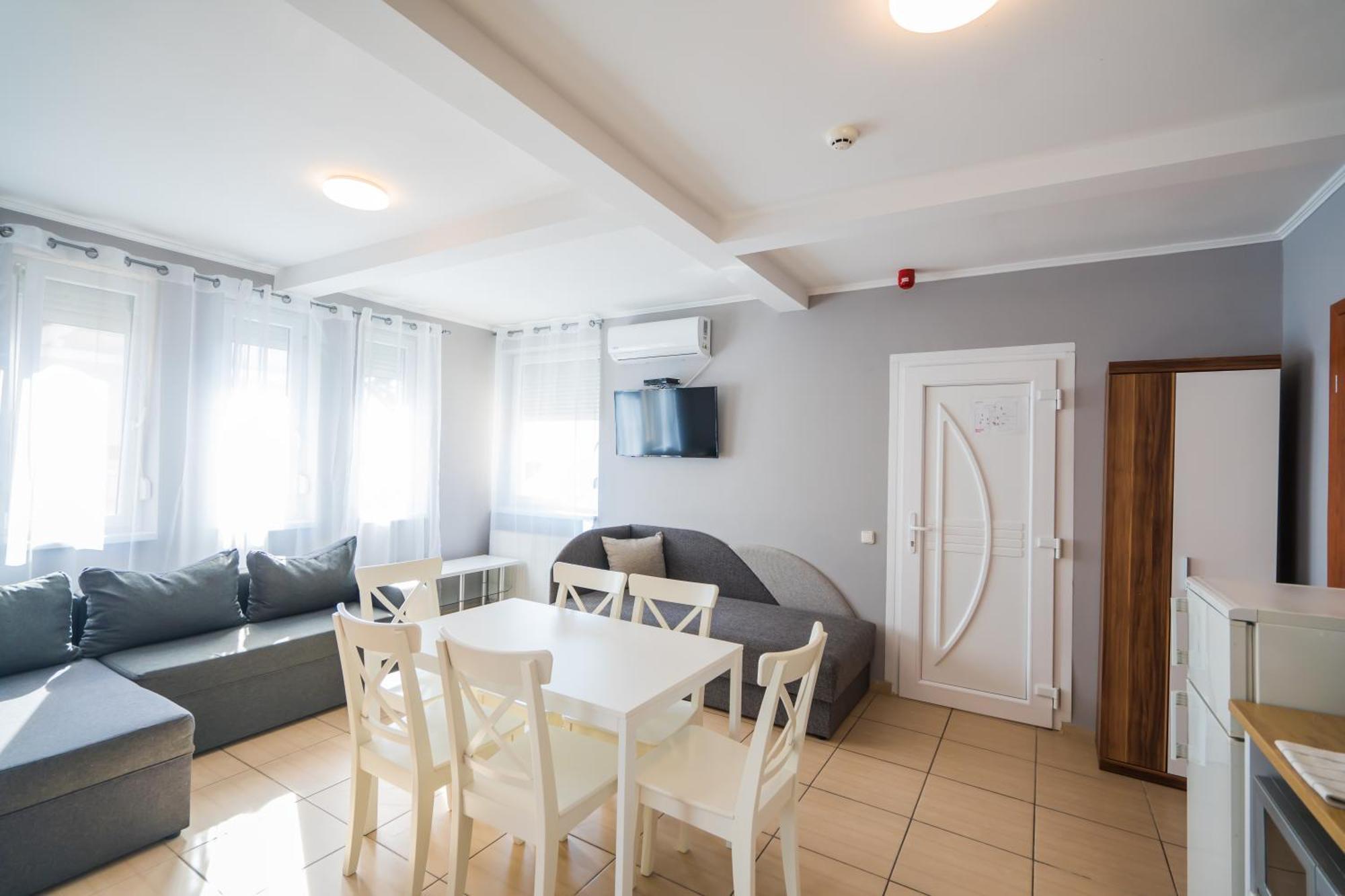 Riviera Apartmanhaz Siofok Luaran gambar
