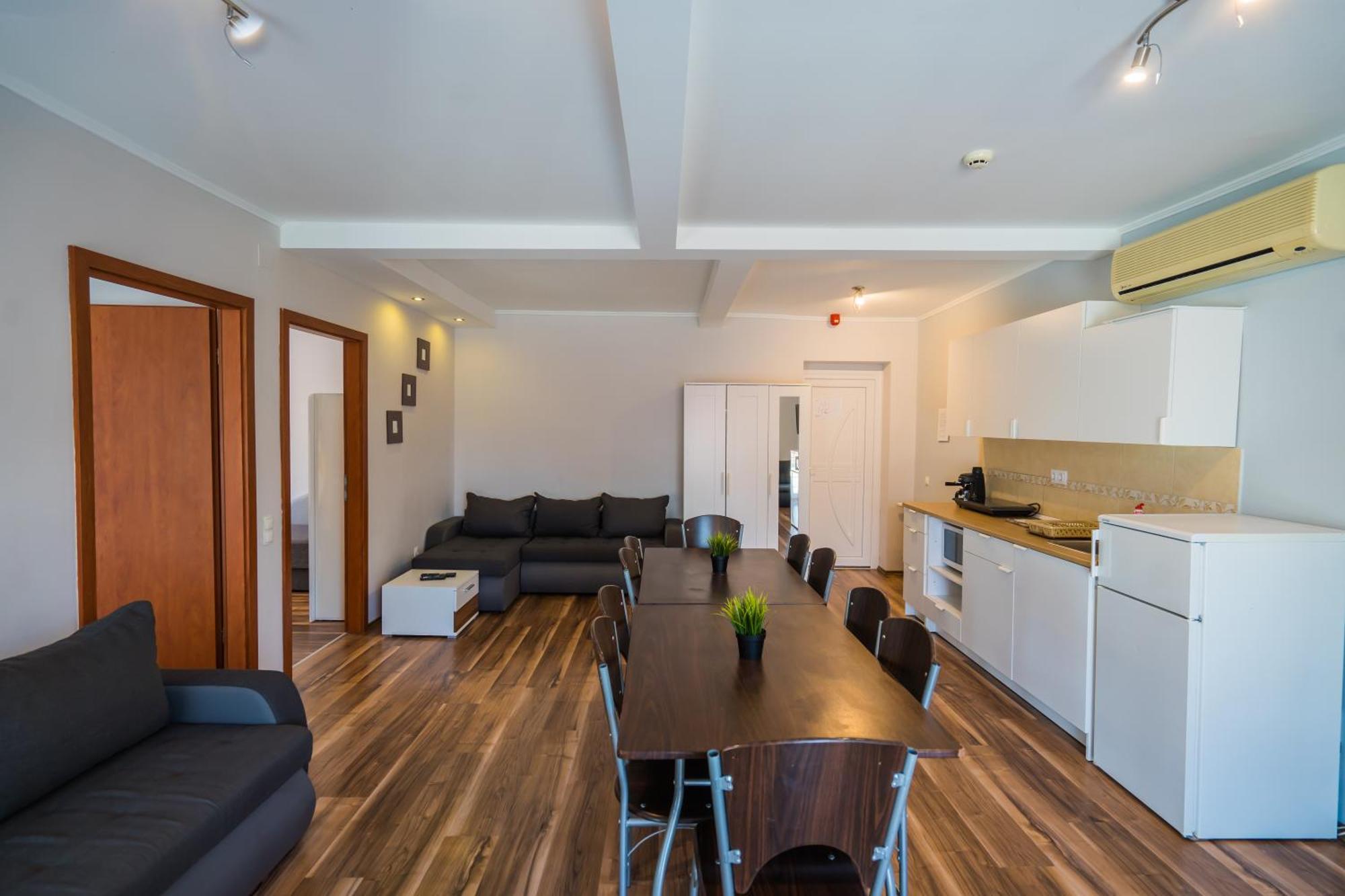 Riviera Apartmanhaz Siofok Luaran gambar