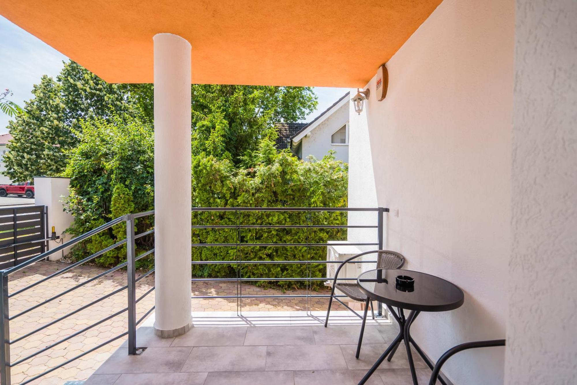 Riviera Apartmanhaz Siofok Luaran gambar